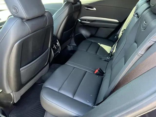 2023 Cadillac XT4 AWD Premium Luxury