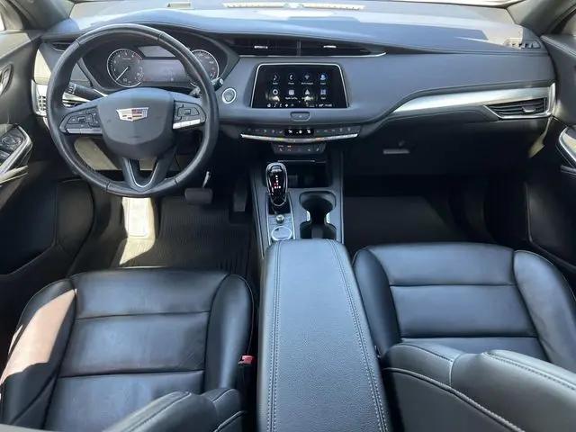2023 Cadillac XT4 AWD Premium Luxury