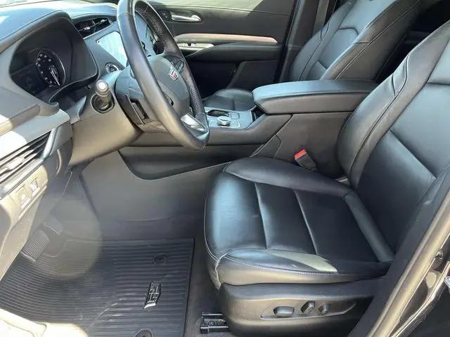 2023 Cadillac XT4 AWD Premium Luxury
