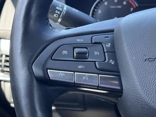 2023 Cadillac XT4 AWD Premium Luxury
