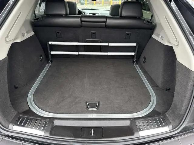2023 Cadillac XT4 AWD Premium Luxury