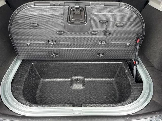 2023 Cadillac XT4 AWD Premium Luxury