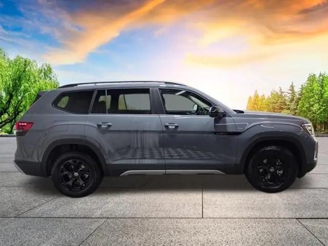 2026 Volkswagen Atlas Peak Edition