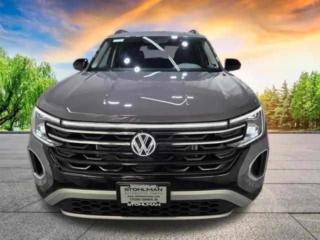 2026 Volkswagen Atlas Peak Edition