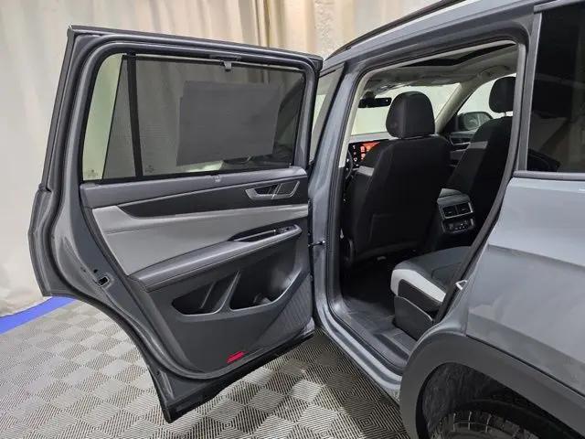2026 Volkswagen Atlas Peak Edition