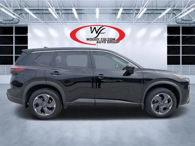 2025 Nissan Rogue SV FWD