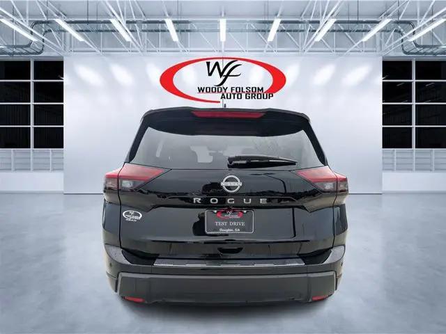2025 Nissan Rogue SV FWD