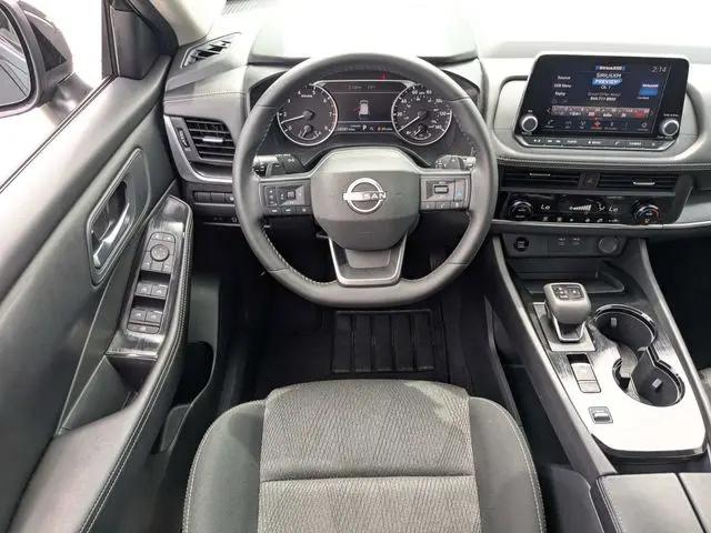 2025 Nissan Rogue SV FWD