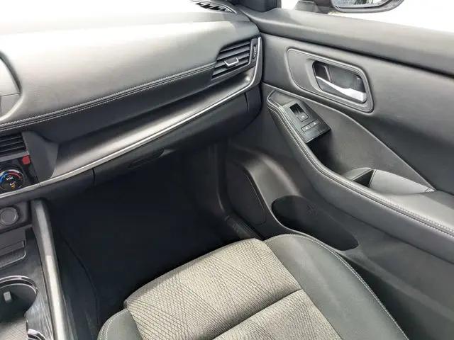 2025 Nissan Rogue SV FWD
