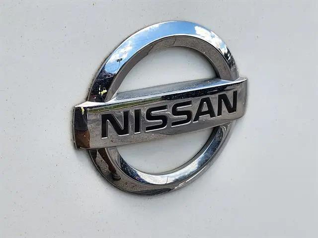 2017 Nissan 2500 SV V8