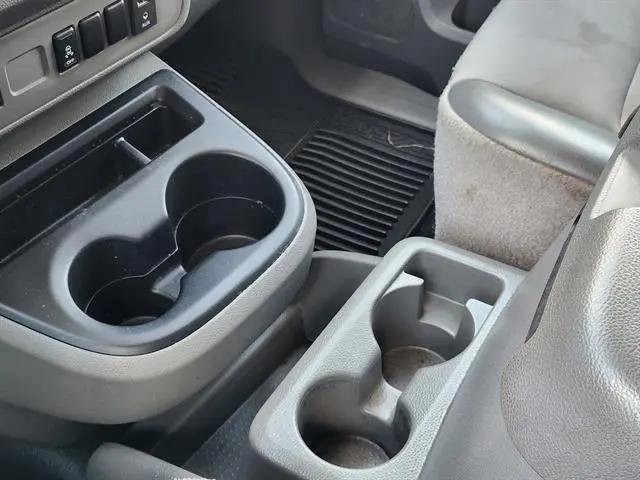 2017 Nissan 2500 SV V8