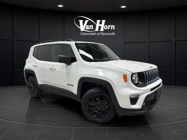 2023 Jeep Renegade Latitude 4x4 for sale in Plymouth, WI