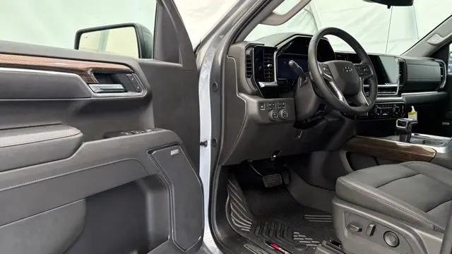 2026 Chevrolet Silverado 1500 4WD Crew Cab Short Bed LT Trail Boss