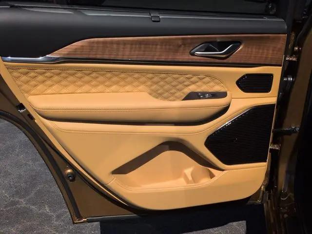 2026 Jeep Grand Cherokee L Summit 4x4