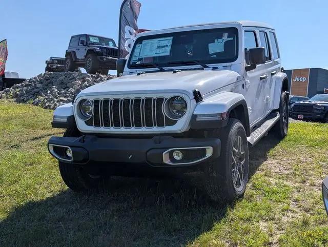 2026 Jeep Wrangler 4-Door Sahara 4x4