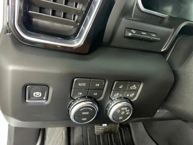2026 GMC Sierra 3500HD Crew Cab, Long Bed, Denali Ultimate Dual Rear Wheel, 4WD