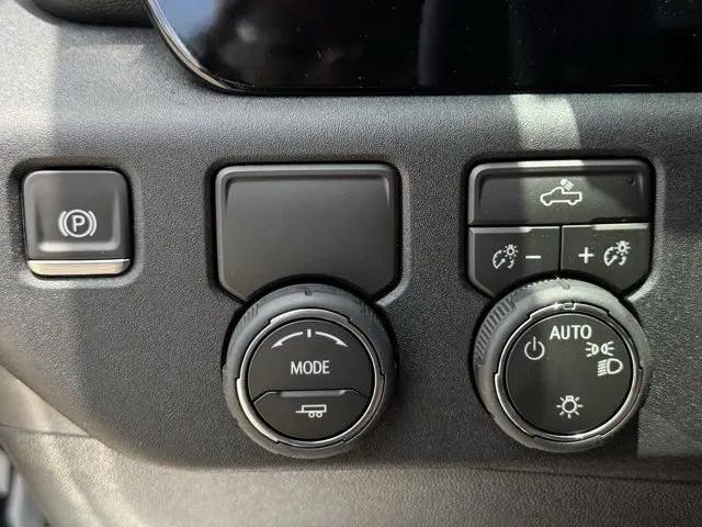 2026 Chevrolet Silverado 1500 2WD Crew Cab Short Bed LT
