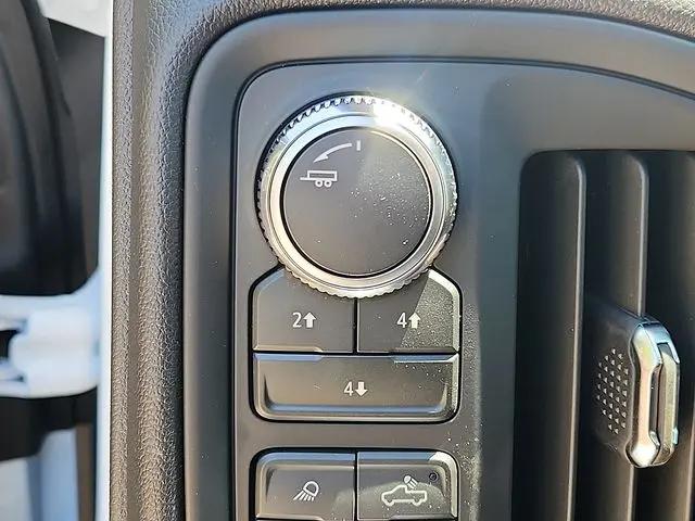 2026 GMC Sierra 2500HD Crew Cab, Long Bed, Pro, 4WD