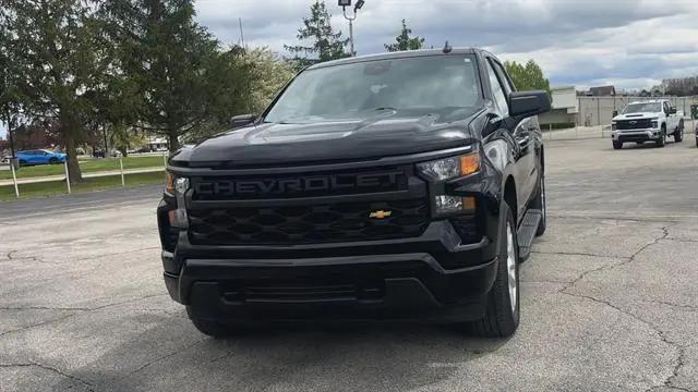 2024 Chevrolet Silverado 1500 4WD Crew Cab Short Bed Custom