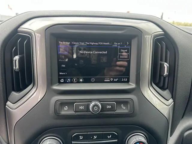 2024 Chevrolet Silverado 1500 4WD Crew Cab Short Bed Custom