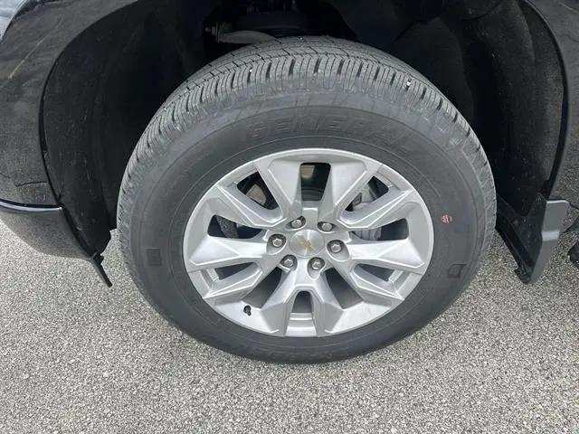 2024 Chevrolet Silverado 1500 4WD Crew Cab Short Bed Custom