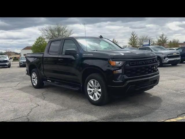2024 Chevrolet Silverado 1500 4WD Crew Cab Short Bed Custom
