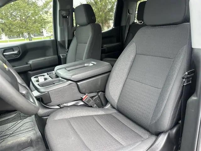 2024 Chevrolet Silverado 1500 4WD Crew Cab Short Bed Custom