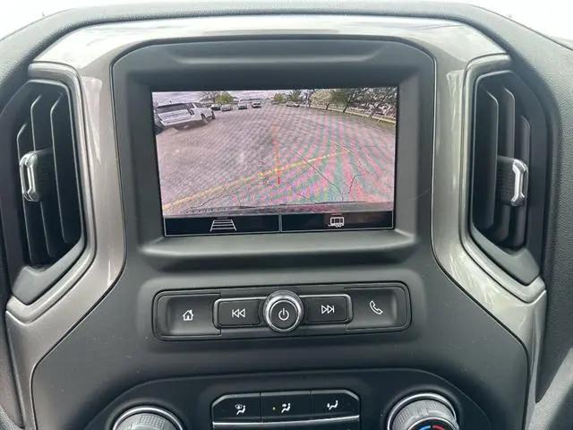 2024 Chevrolet Silverado 1500 4WD Crew Cab Short Bed Custom