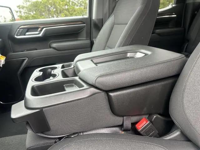 2025 Chevrolet Silverado 1500 4WD Crew Cab Standard Bed LT