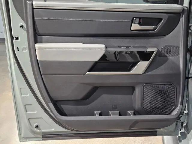 2026 Toyota Tundra Limited CrewMax 5.5' Bed