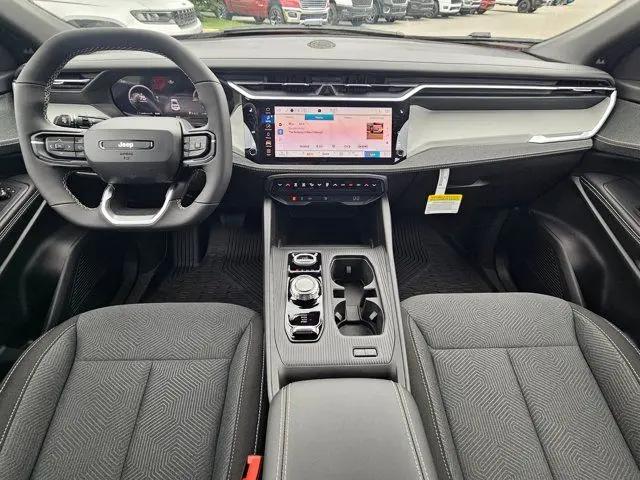 2026 Jeep Cherokee Laredo 4x4