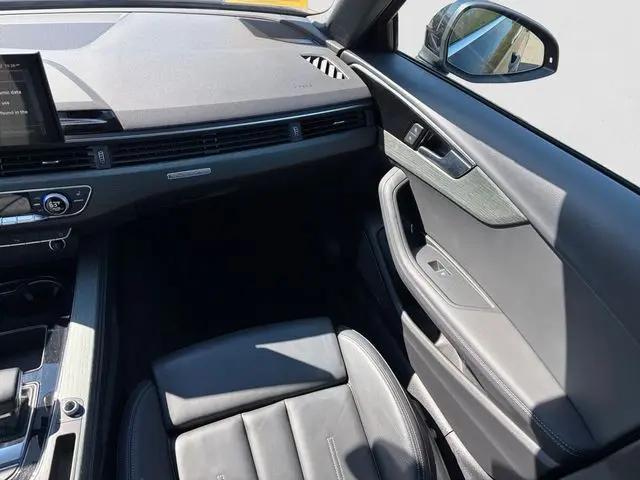 2023 Audi A4 Premium Plus 45 TFSI S line quattro S tronic
