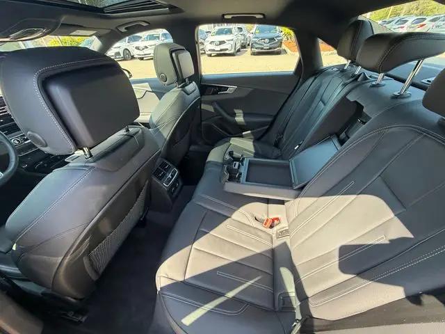 2023 Audi A4 Premium Plus 45 TFSI S line quattro S tronic