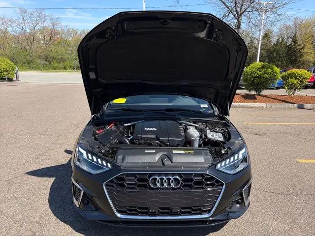 2023 Audi A4 Premium Plus 45 TFSI S line quattro S tronic