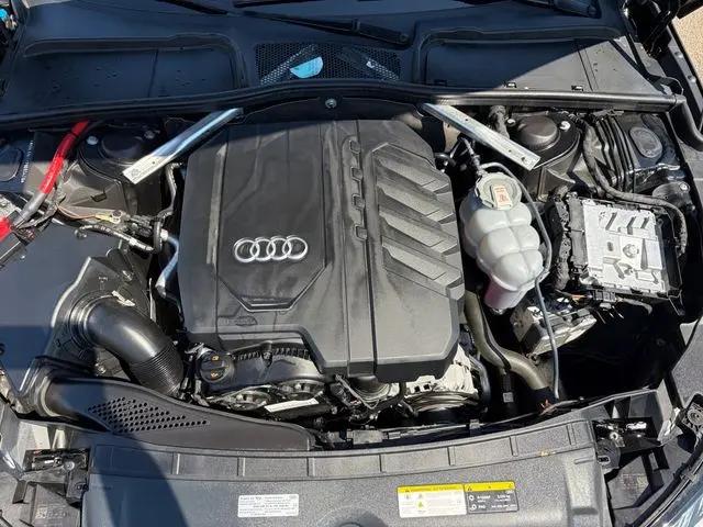 2023 Audi A4 Premium Plus 45 TFSI S line quattro S tronic