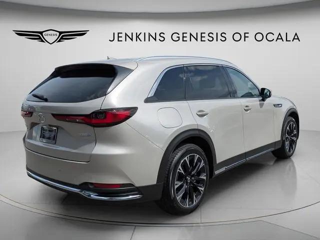 2025 Mazda X-90 Premium Plus Package