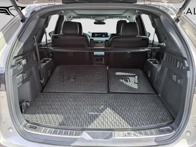 2025 Mazda X-90 Premium Plus Package