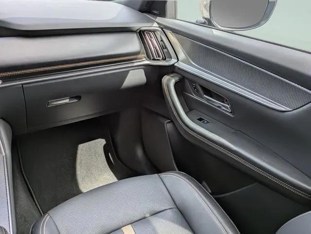2025 Mazda X-90 Premium Plus Package