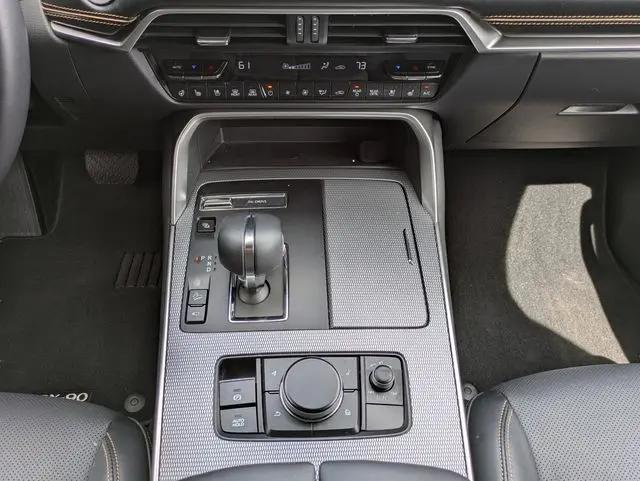 2025 Mazda X-90 Premium Plus Package