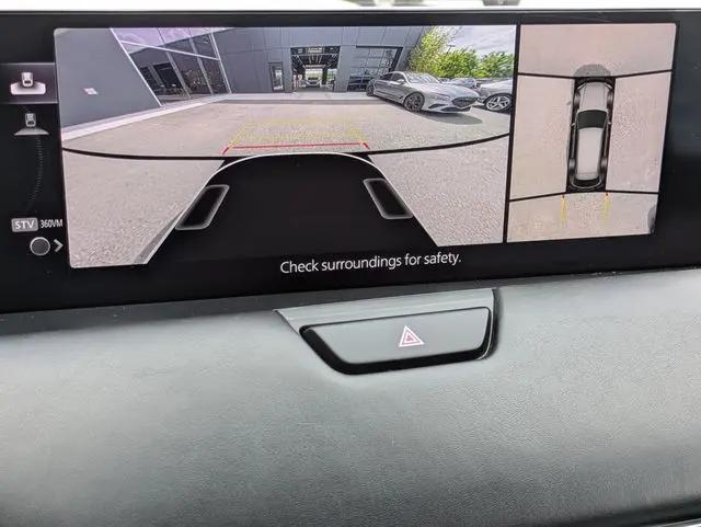 2025 Mazda X-90 Premium Plus Package