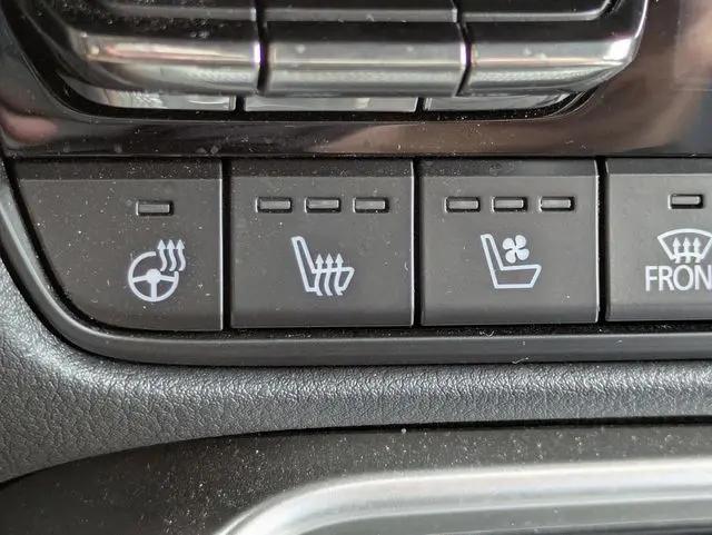 2025 Mazda X-90 Premium Plus Package