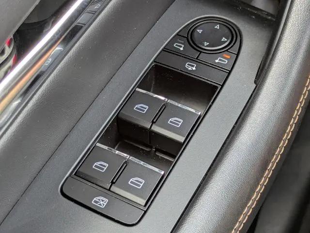 2025 Mazda X-90 Premium Plus Package