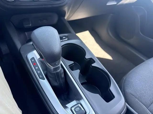 2025 Chevrolet Trax FWD LS