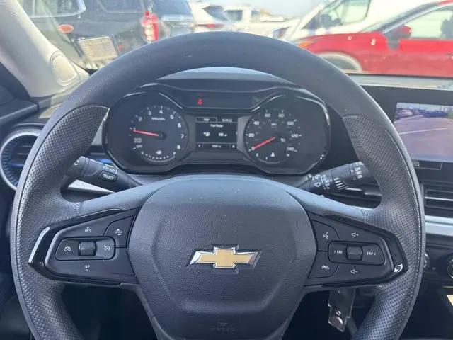 2025 Chevrolet Trax FWD LS