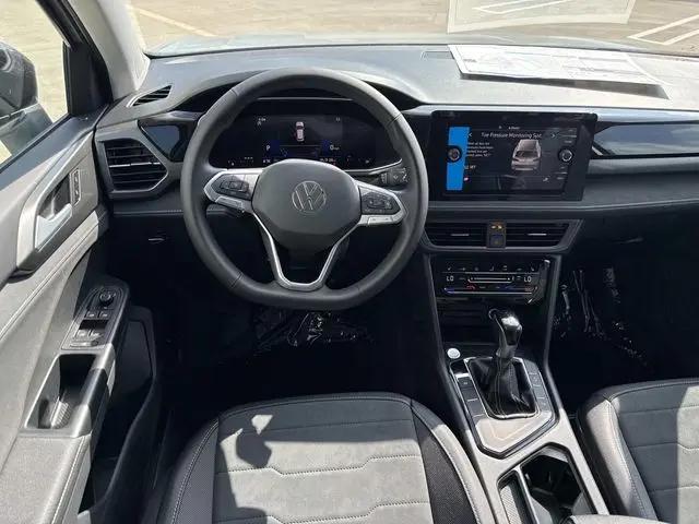 2026 Volkswagen Taos SE Black