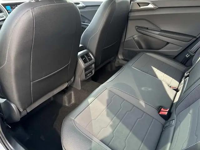 2026 Volkswagen Taos SE Black