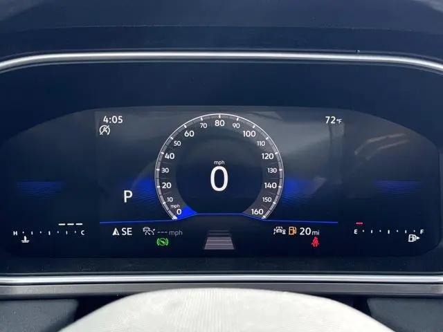2026 Volkswagen Taos SE Black