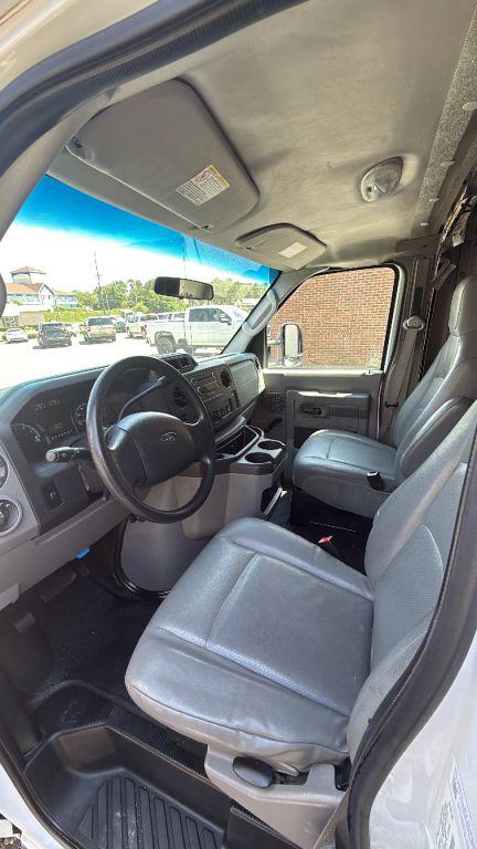2011 Ford E-450 Cutaway Cutaway