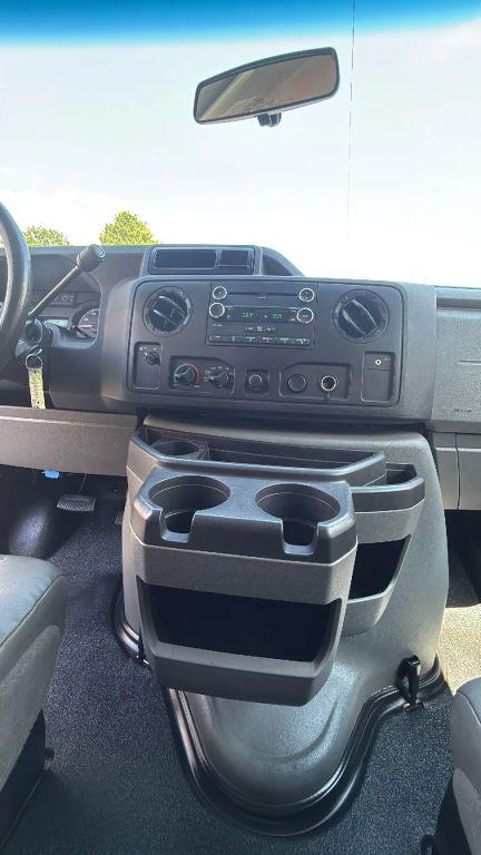 2011 Ford E-450 Cutaway Cutaway