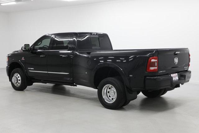 2022 Ram 3500 Limited Crew Cab 4x4 8' Box